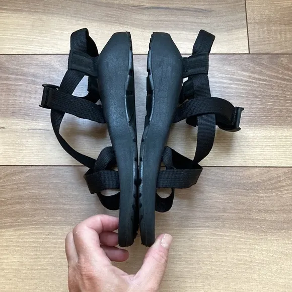 Chaco Somid Black Z/2 Classic Sandals. Size 7