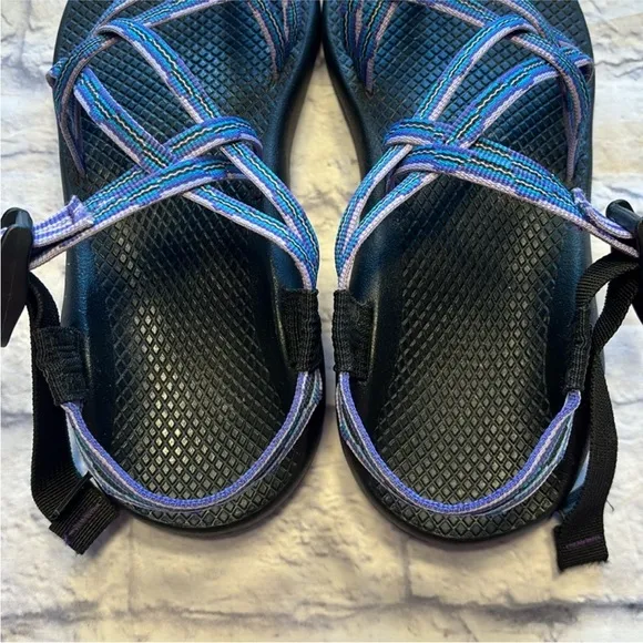 Chaco Women’s Z Cloud X2 Purple/Blue Classic Sport Sandals Size 9 Like New