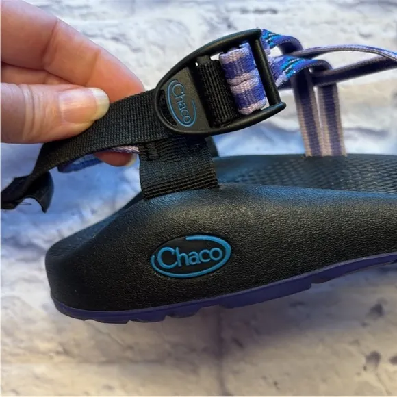 Chaco Women’s Z Cloud X2 Purple/Blue Classic Sport Sandals Size 9 Like New