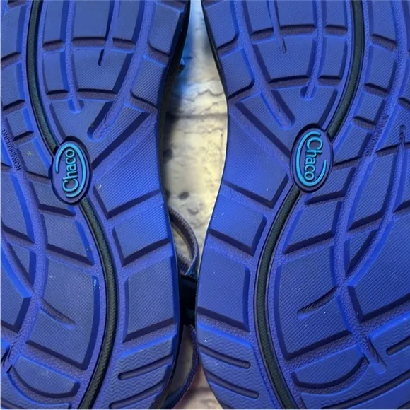 Chaco Women’s Z Cloud X2 Purple/Blue Classic Sport Sandals Size 9 Like New