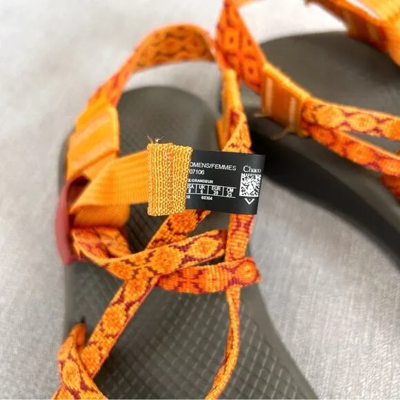 Chaco Womens Z/Cloud X Sandals in Decor Poppy Orange Strappy size 8