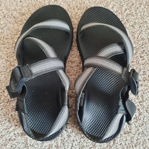 Chaco Z1 Adjustable Wide Strap Classic Sandals Split Gray Vibram Hiking Sandals