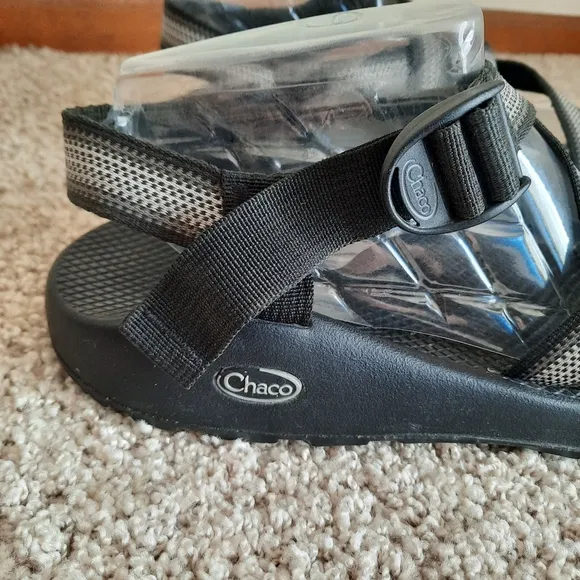 Chaco Z1 Adjustable Wide Strap Classic Sandals Split Gray Vibram Hiking Sandals