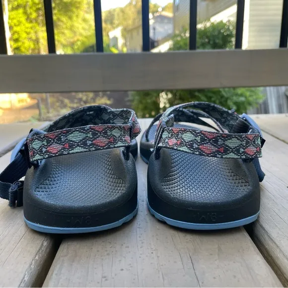 Chaco Z2 Classic Sandals Green, Blue Pink Geometric Pattern Size 8