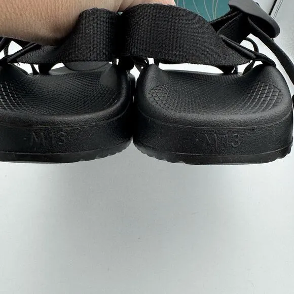 Chaco Z/Cloud Men's Banded Sandals - Size 13, Solid Black Classic Support NIB
