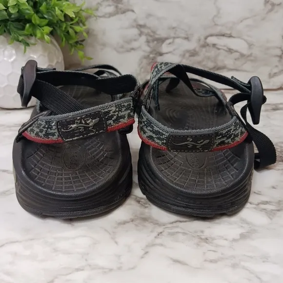 CHACO Zvolv Classic Strappy Open Toe Hiking Outdoor Sandal Black Men's 8