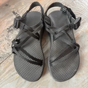 Chaco ZX/2 classic black sandals LIKE NEW | size 6