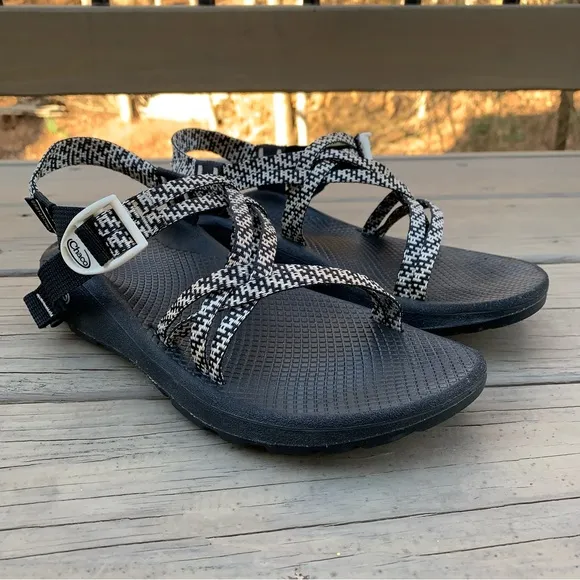 Chaco ZX/2 Classic Boost Black sandals size 9