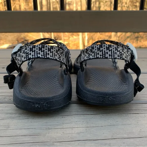 Chaco ZX/2 Classic Boost Black sandals size 9