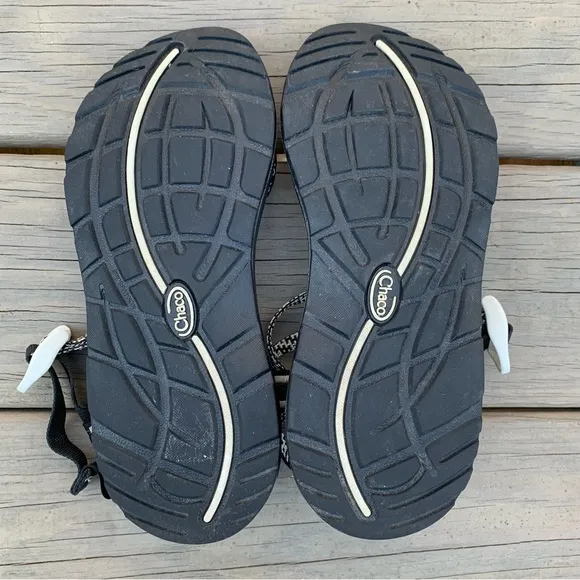 Chaco ZX/2 Classic Boost Black sandals size 9