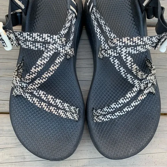 Chaco ZX/2 Classic Boost Black sandals size 9