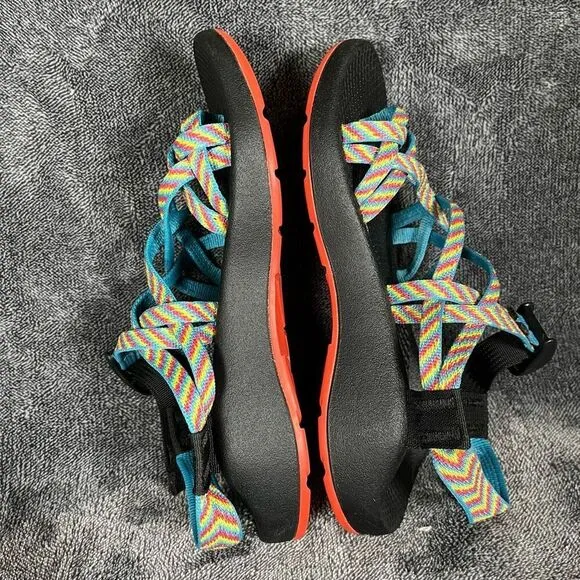 🖤 Chaco ZX/2 Classic Fiesta Rainbow Stripe Toe Loop Strappy Sandals Women Sz 6