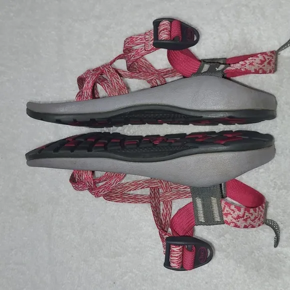 Chaco ZX2 Classic Sandals Size 4 Junior