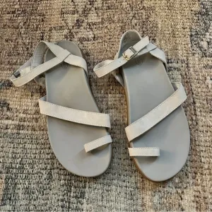 Chacos Grey Sandals sz 9