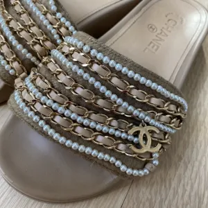 CHANEL Beige and Gold Sandals