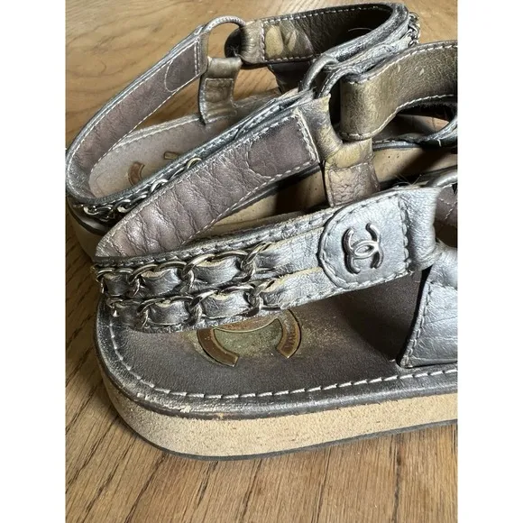 CHANEL Sandals IT 40 US 10 Silver Leather Flat Chain Coco Mark Sport 2002 Logo