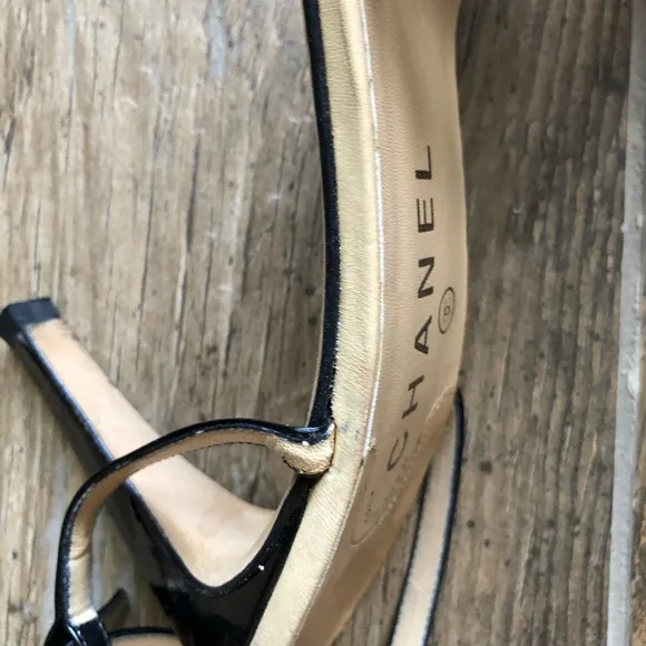 CHANEL Sandals
