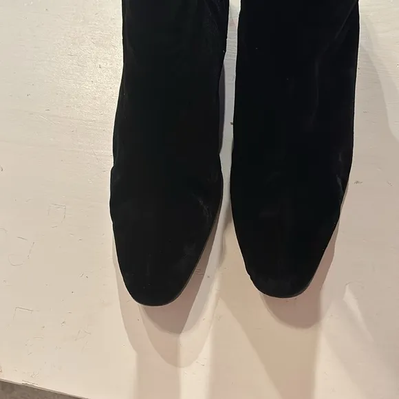 Charles Jourdan vintage suede boots