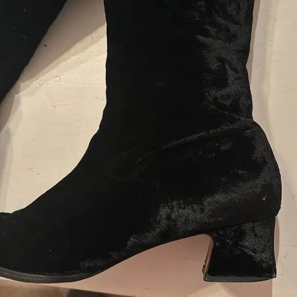 Charles Jourdan vintage suede boots