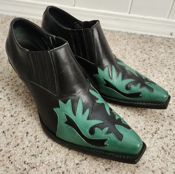 Charlie 1 Horse Black &amp; Teal Ankle Boots