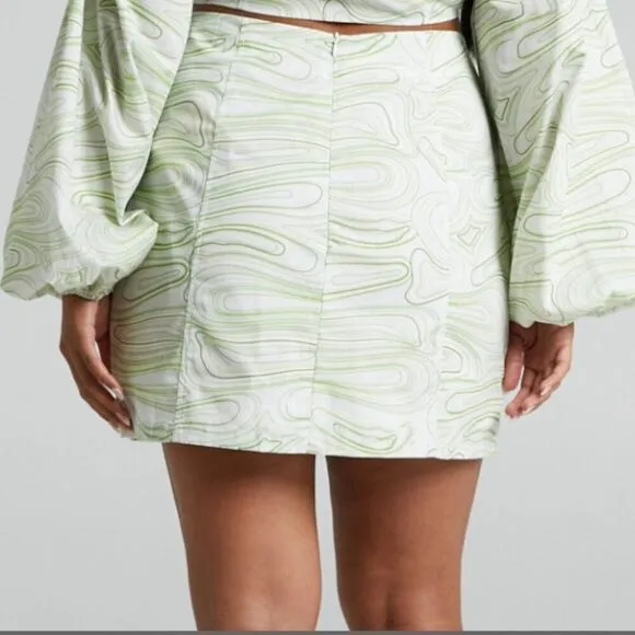 Charlie Holiday Pricilla green wave mini skirt NWT