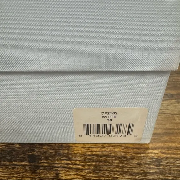 Chiara Ferragni Roger Sneakers in Alien white/green-Size IT36/US6 NIB