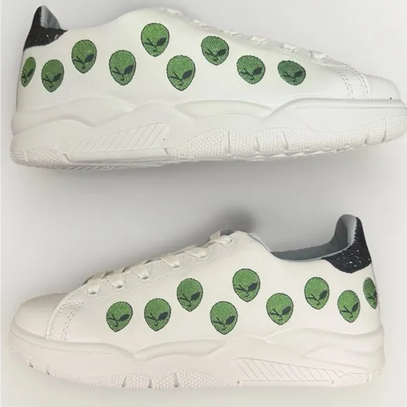 Chiara Ferragni Roger Sneakers in Alien white/green-Size IT36/US6 NIB