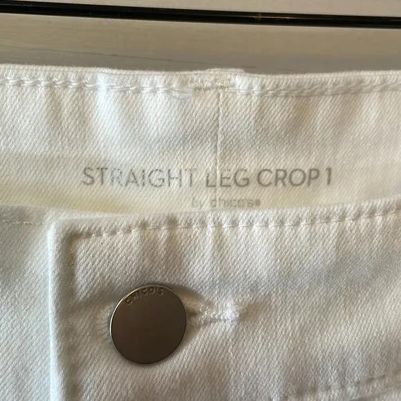 Chico’s Straight Crop Classic Rise White Jeans Size 8.
