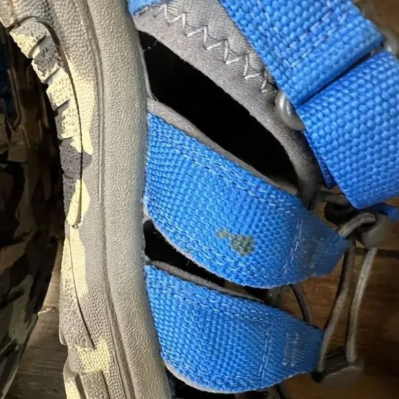 Childrens Big Kids Keen Newport H2 Waterproof Blue Camo Shoes‎ Sandals Size 7 Y