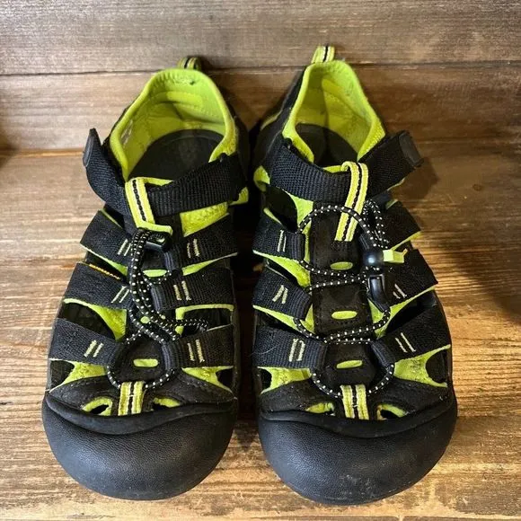 Childrens Big Kids Keen Newport H2 Waterproof Black Shoes Sandals Size‎ 6 Y GUC