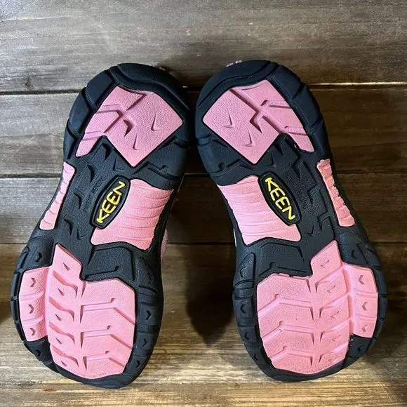 Childrens Kids Keen Newport Venice H2 Waterproof Pink Shoes Sandals Size 5 Y GUC