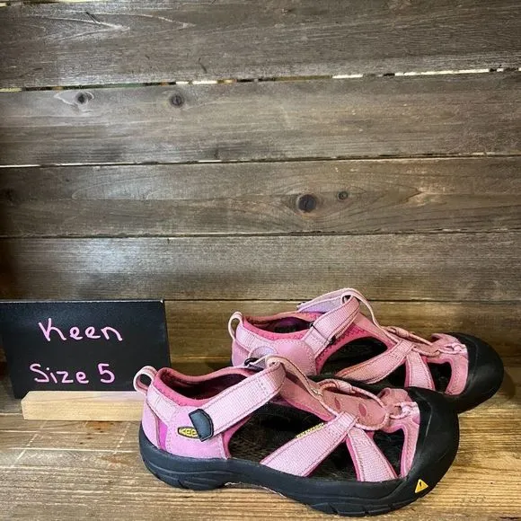 Childrens Kids Keen Newport Venice H2 Waterproof Pink Shoes Sandals Size 5 Y GUC