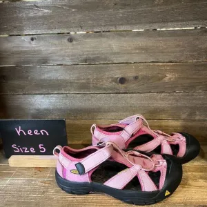 Childrens Kids Keen Newport Venice H2 Waterproof Pink Shoes Sandals Size 5 Y GUC