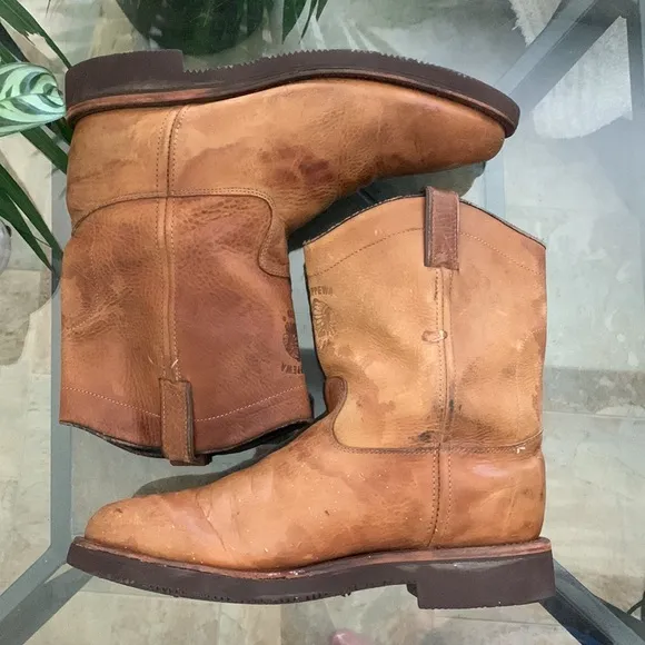 CHIPPEWA PULL ON BOOTS