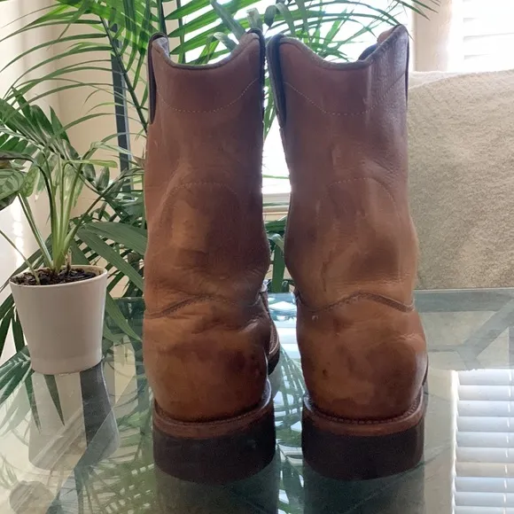 CHIPPEWA PULL ON BOOTS