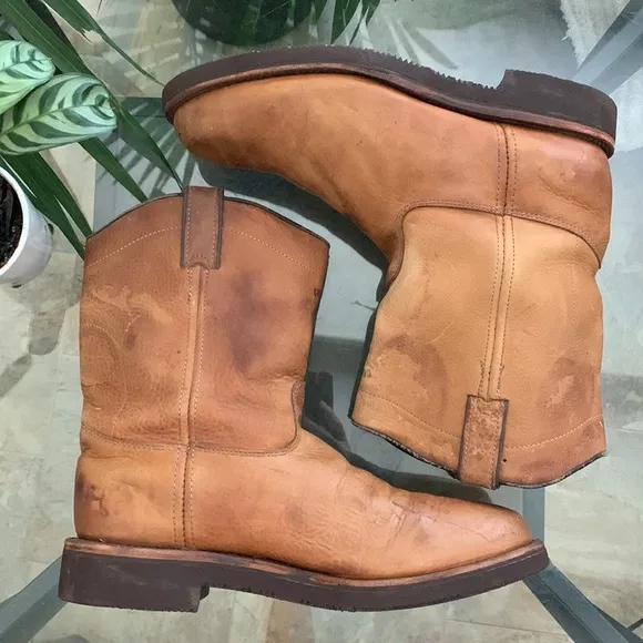 CHIPPEWA PULL ON BOOTS