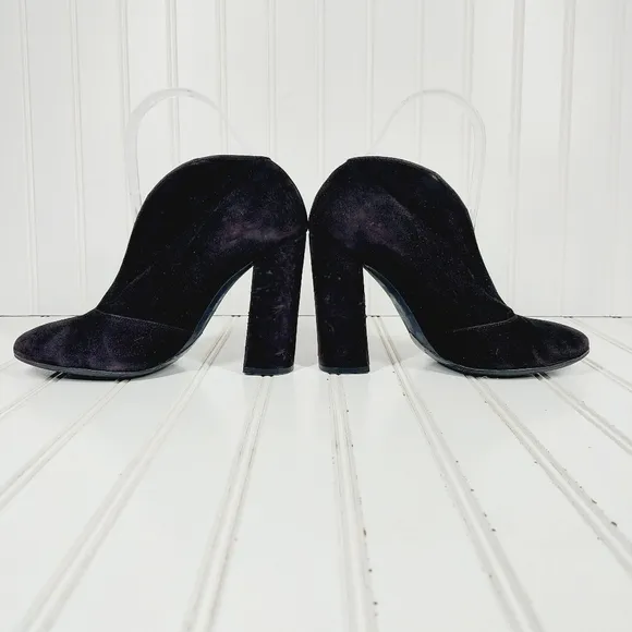 Chloe Dark Black Suede Velvet Slip On Front Cut Block High Heel Ankle Boot E138