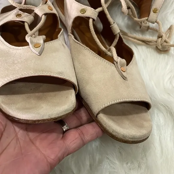 Chloe Suede Lace Up Flat Gladiator Sandals EUC