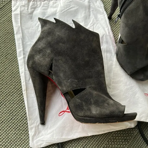 Christian Louboutin Black Suede Ankle Boots size 39