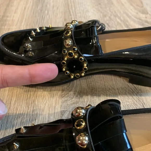 CHRISTIAN LOUBOUTINOctavian Flat black patent loafer size 37.5 •flaw
