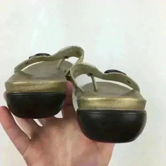 Circa Joan David Luxe Sandals Sz 7.5 Cjmykos Flat