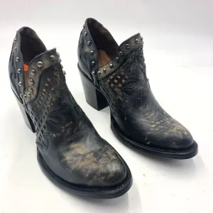 Circle G by Corral Women's Distressed Shortie Pointed Toe Boots Black Size 7.5 M