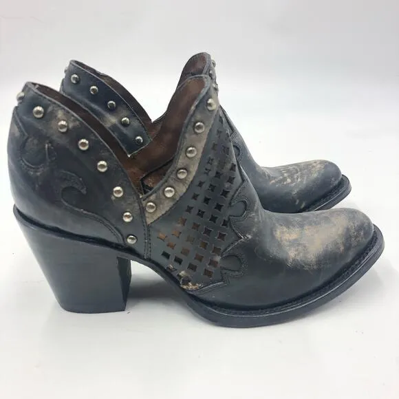 Circle G by Corral Women's Distressed Shortie Pointed Toe Boots Black Size 7.5 M