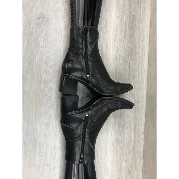 Clarks Boots Women’s Black Leather 90s Y2K Square Toe Ankle Size 6M