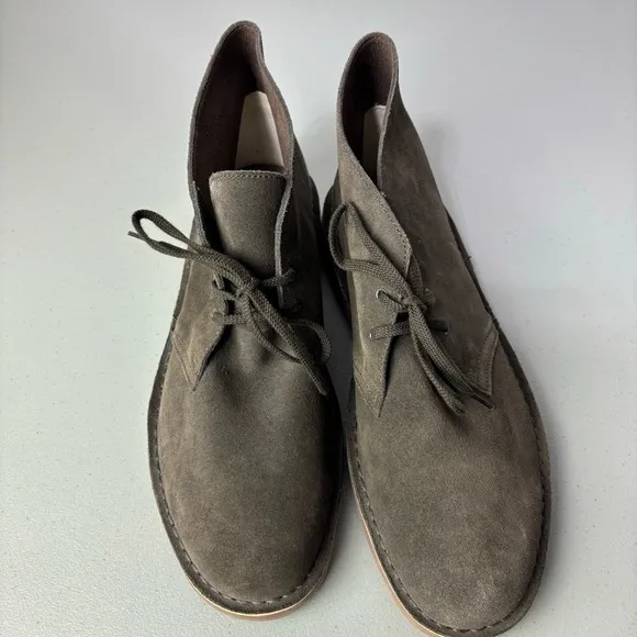 Clarks Chukka Boots Men 12 M Suede Leather Upper