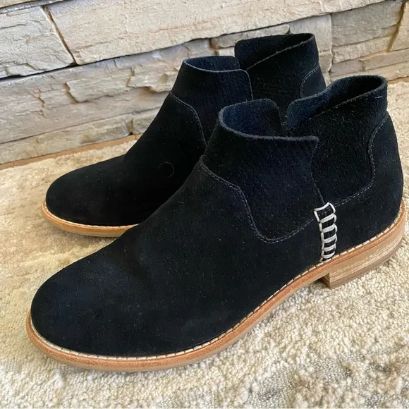 Clarks Edenvale Bella Black Suede Leather Ankle Boots Booties Pull On: 6