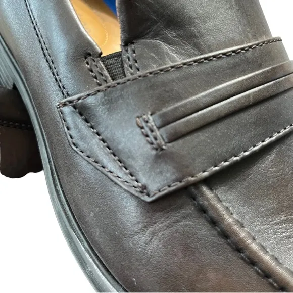 Clark’s Extreme Comfort Collection Brown Leather Loafers Shoes size 10.5