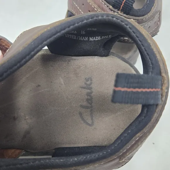 CLARKS Men's Brown Leather Fisherman Sandals 10.5