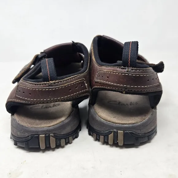 CLARKS Men's Brown Leather Fisherman Sandals 10.5