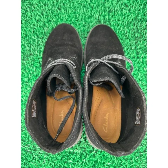 Clarks Suede Chukka Ankle Boots Casual Comfort Walking Shoes size 7M